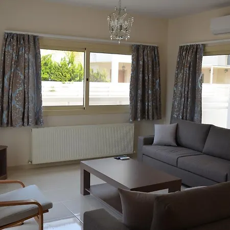 וילה Anthorina 7