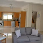 Anthorina 7 Villa
